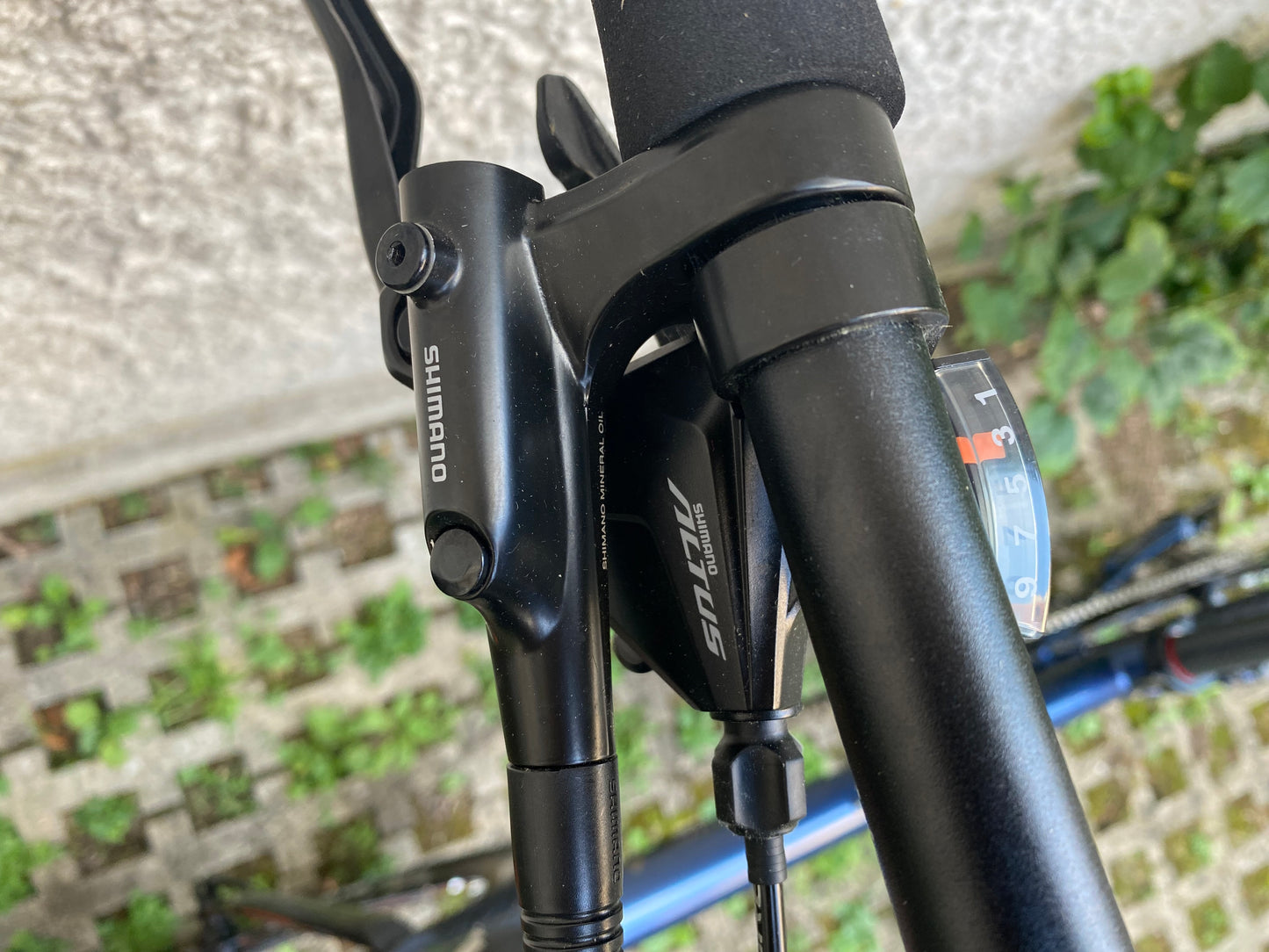 FNHON GUST 20 Zoll 9 Gänge SHIMANO ALTUS