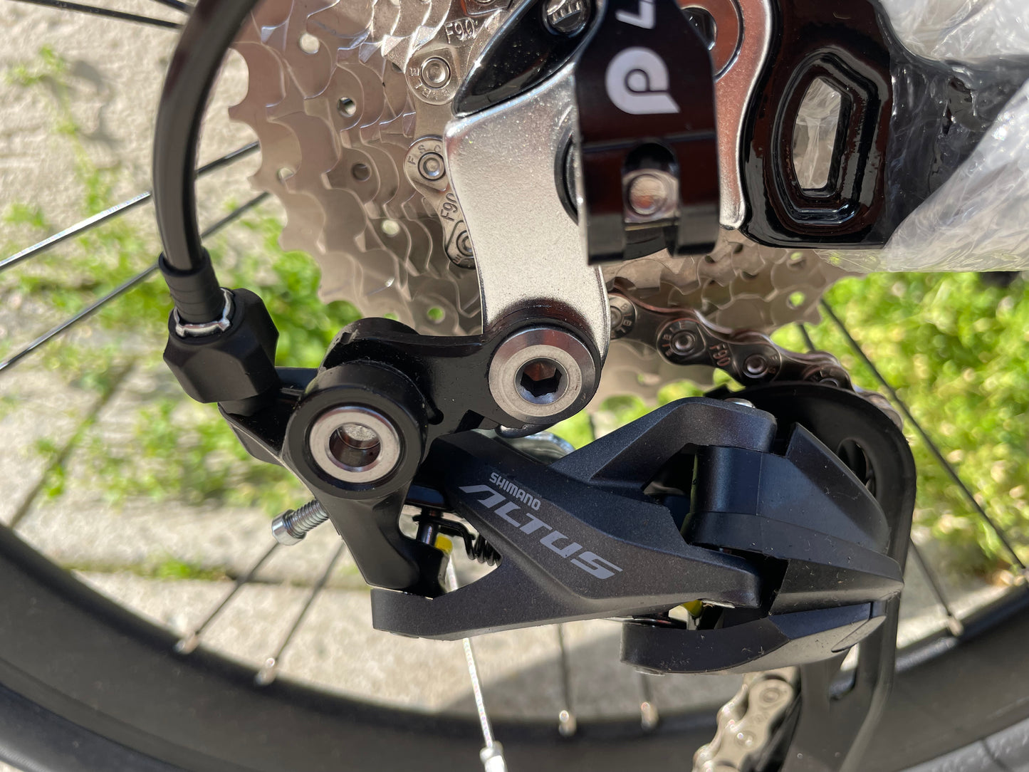 FNHON GUST 20 Zoll 9 Gänge SHIMANO ALTUS